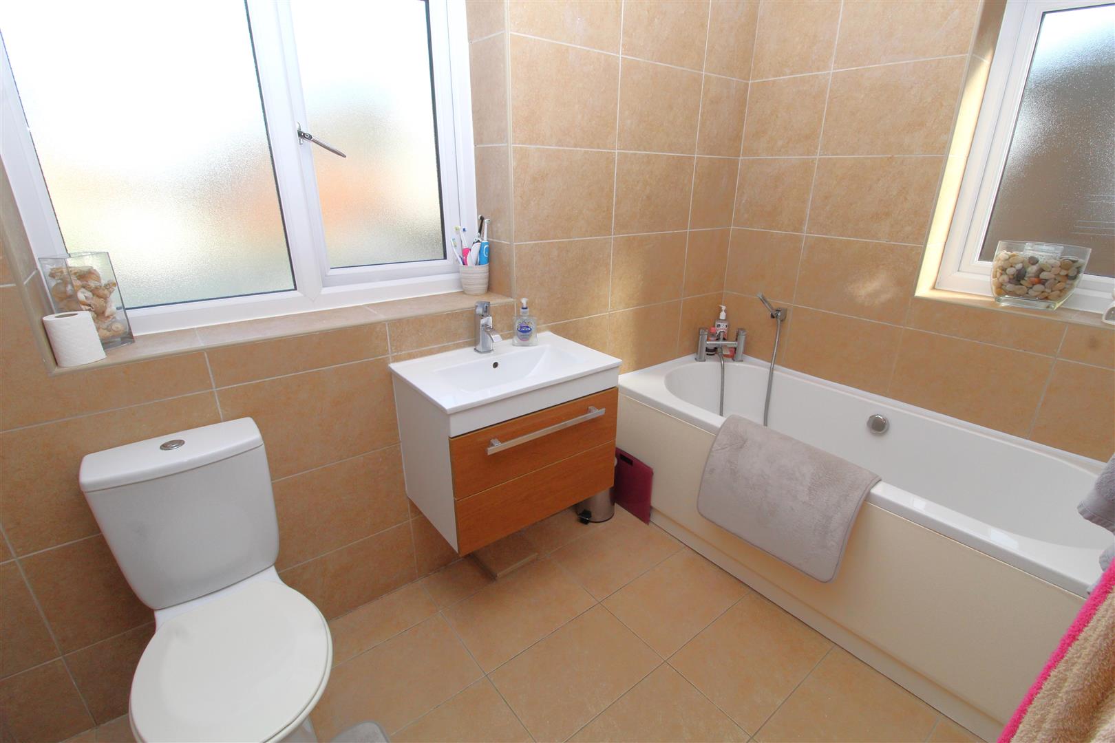 Property Details Estate Agents, Aintree, Liverpool Grosvenor